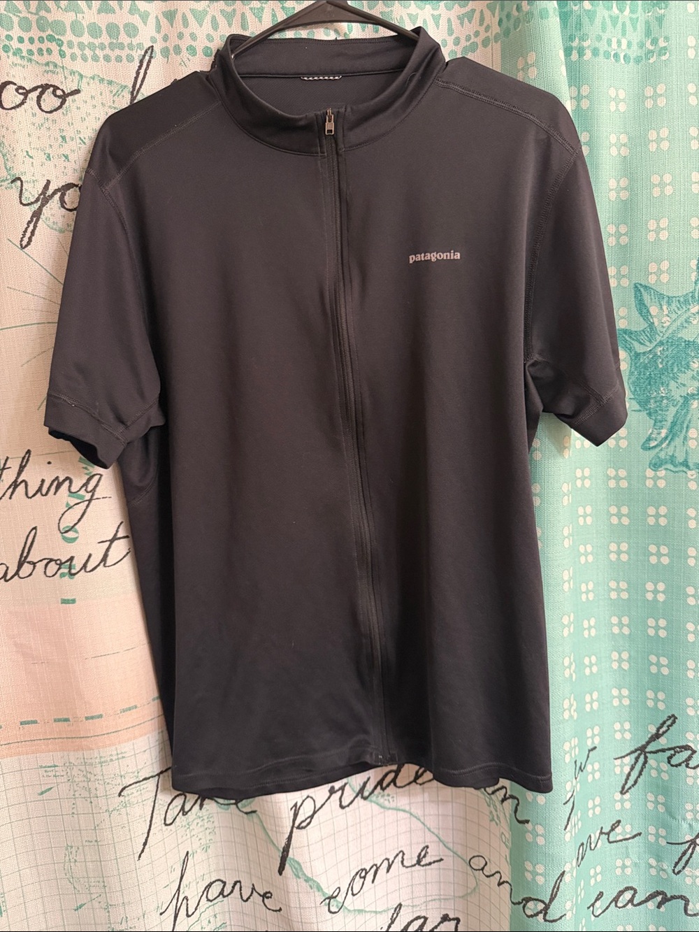 Patagonia Black Short-Sleeve Full-Zip Athletic Top